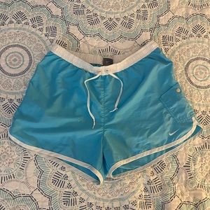 Womens Large Nike Atheltic Shorts: Blue